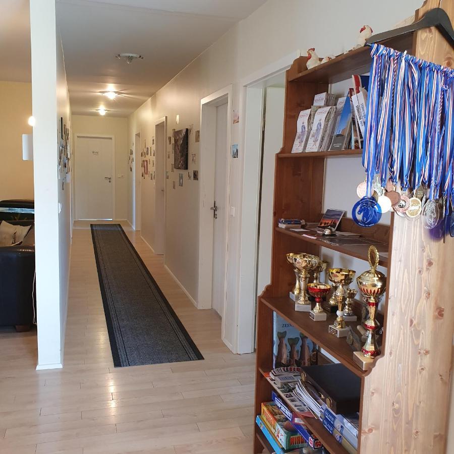 Hvammur 2 Guesthouse Red House 블론두오스 외부 사진